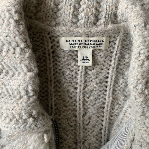 Banana Republic warm vest - Picture 3 of 6
